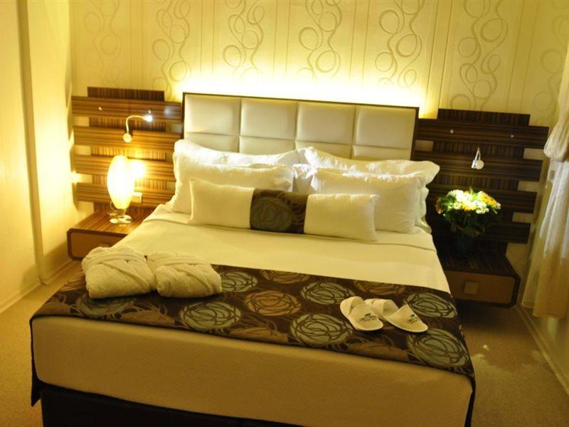 Orty Airport Hotel Izmir Exterior photo