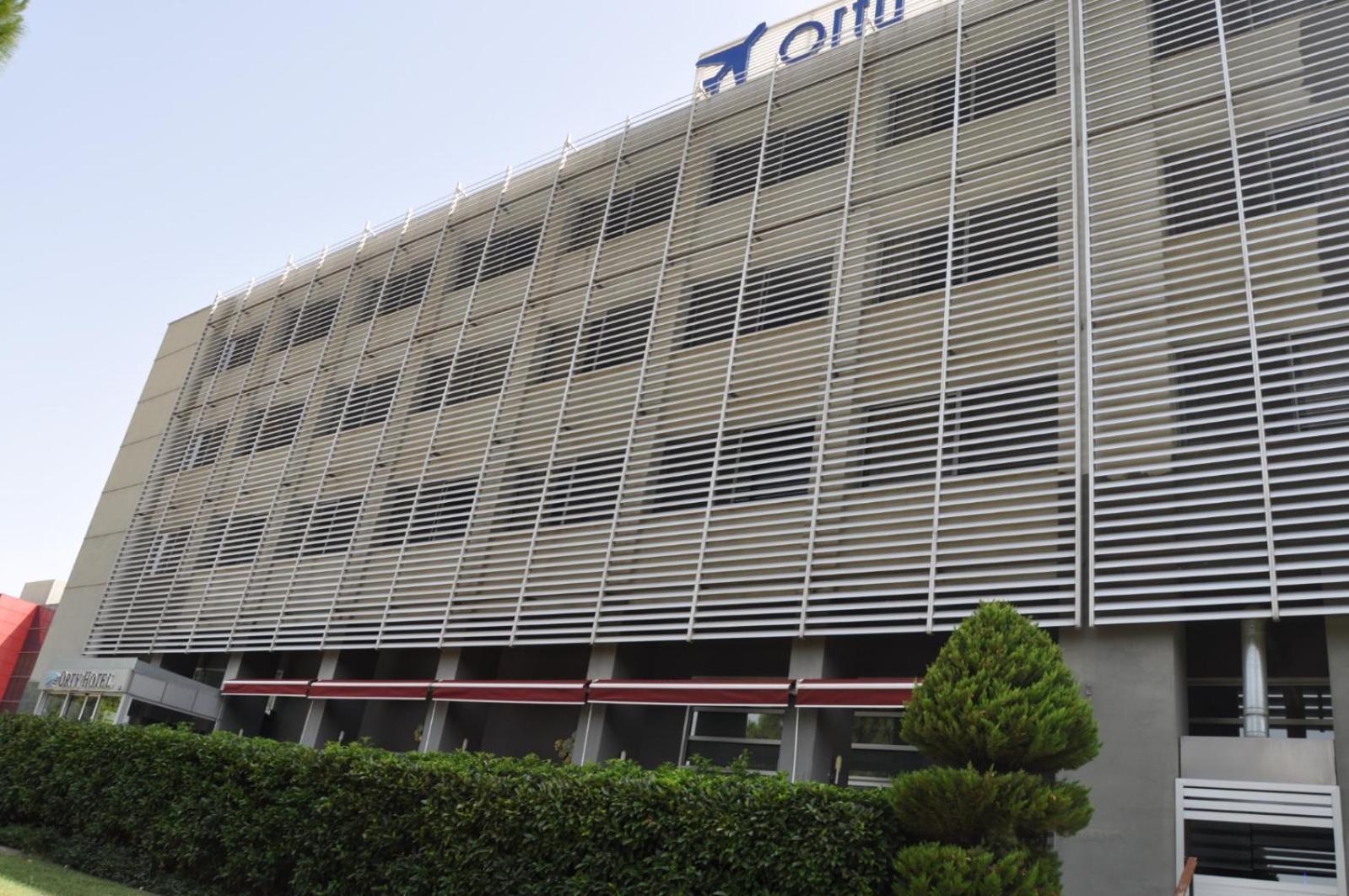 Orty Airport Hotel Izmir Exterior photo