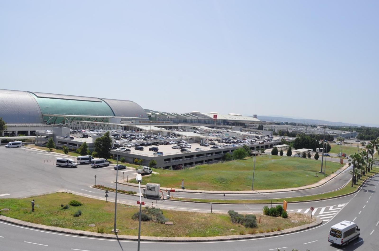 Orty Airport Hotel Izmir Exterior photo
