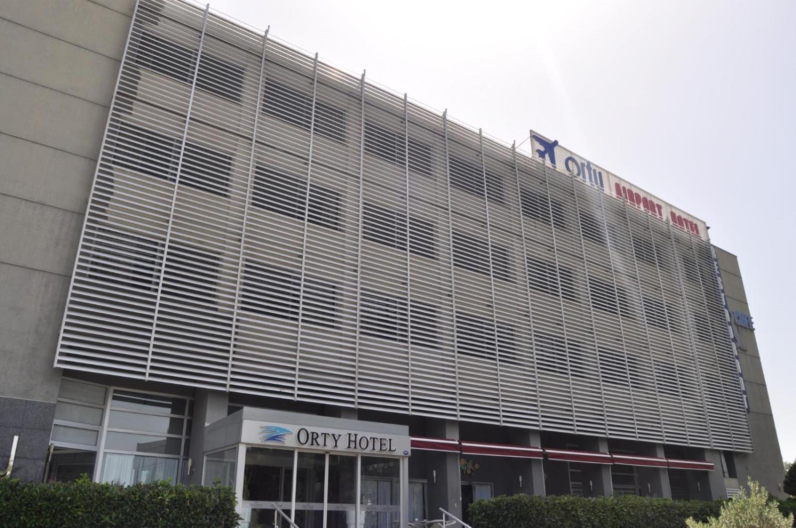 Orty Airport Hotel Izmir Exterior photo