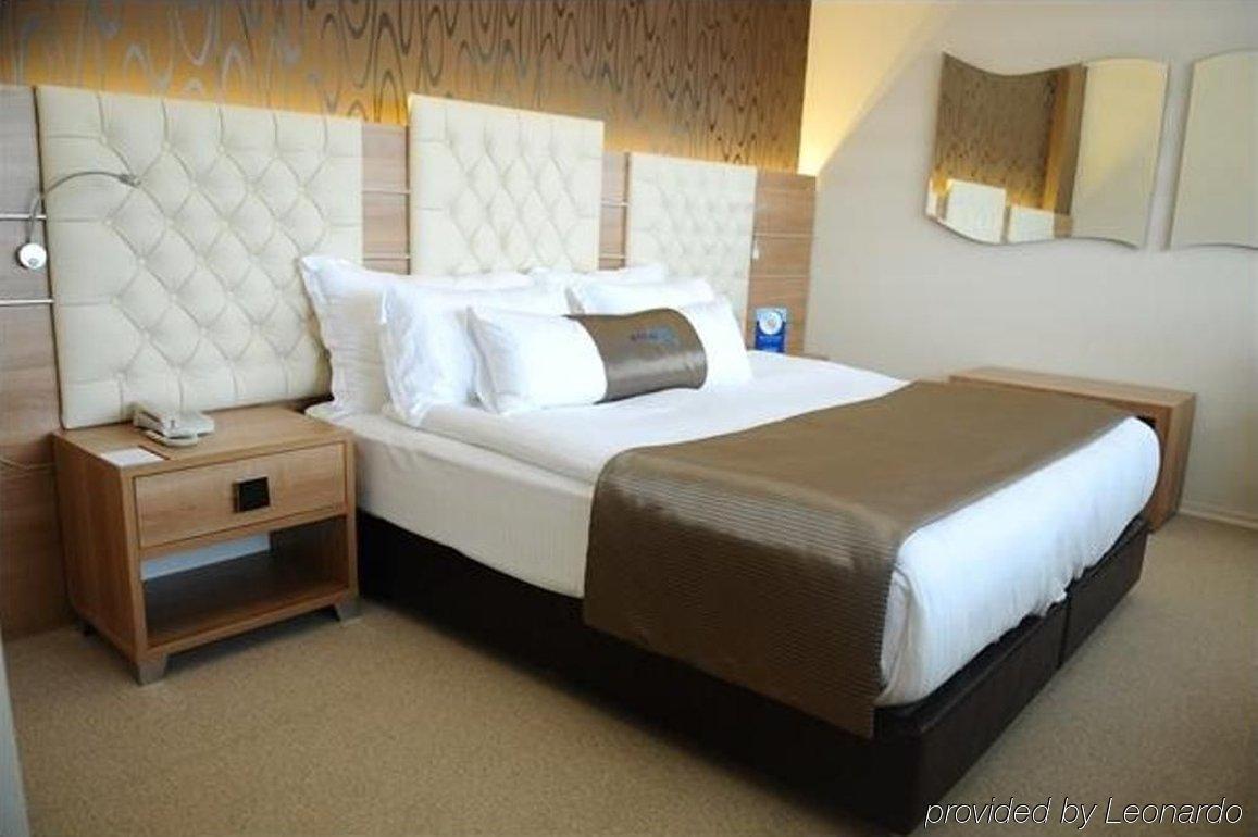 Orty Airport Hotel Izmir Room photo